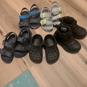 Toddler boy size 7 shoes.